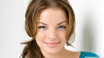 Mature cougar Syren Demer
